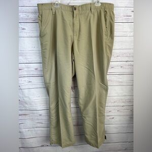 Under Armour Performance Mens Golf Pants Sz 40 x 30 Loose Beige Lightweight